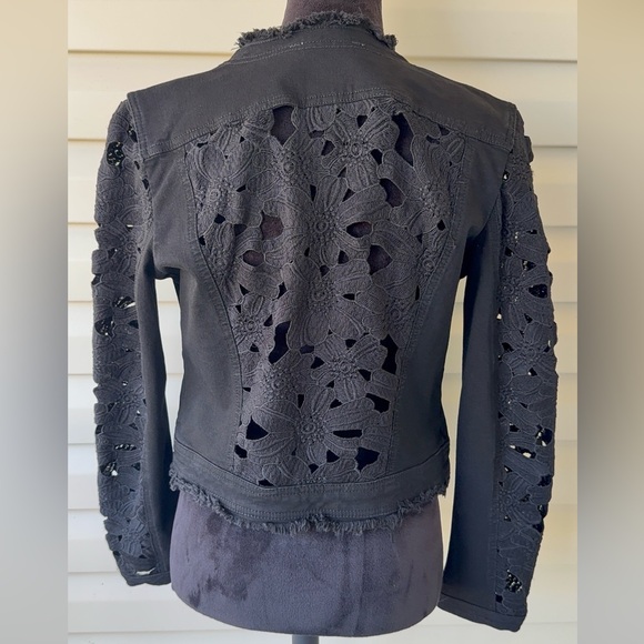 Nygard Collection Jackets & Blazers - Nygärd Denim Black Jacket S/P statement sleeves‎ floral embroidery